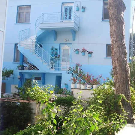 Mavi Pension Ayvalik