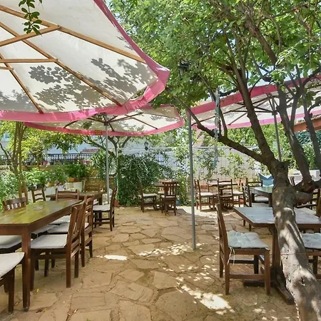 Mavi Pension Guest house Ayvalik