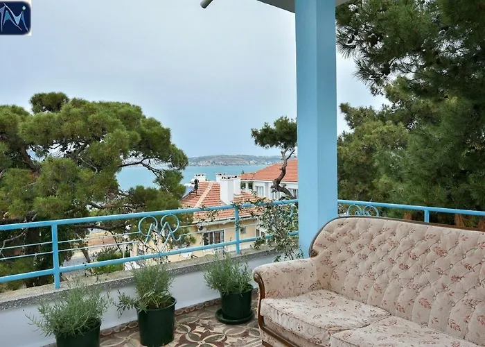 Mavi Pension * Ayvalı